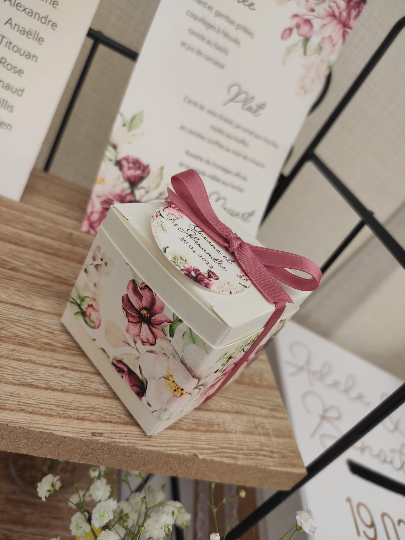 Boite carree dragees mariage